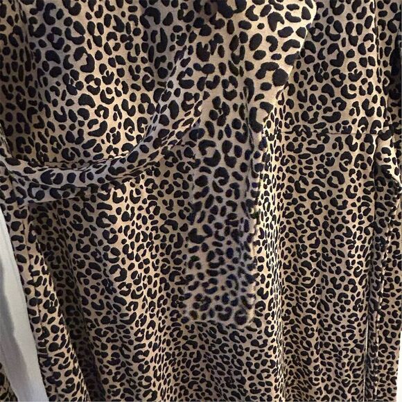 Old Navy Women's Leopard Print Long Sleeve Dress Size L - Picture 13 of 15
